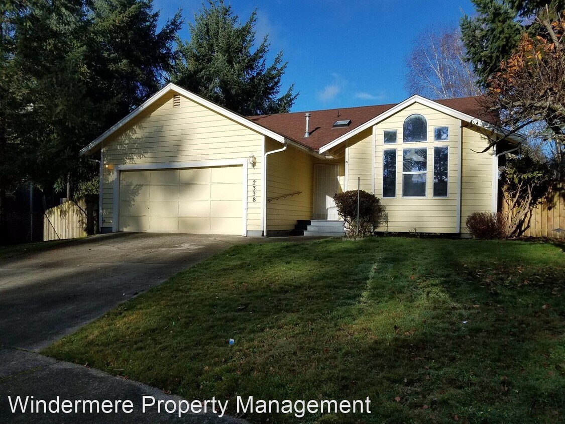 Primary Photo - 3 br, 2 bath House - 2338 NE Adler Court