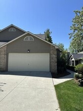 Building Photo - 457 Village Oaks Ct