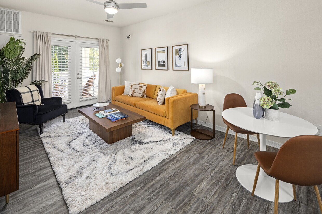 Latitude at Mallard Creek 655 W Mallard Creek Church Rd Charlotte, NC