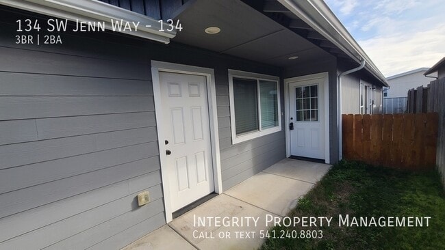 Foto del edificio - 134 SW Jenn Way
