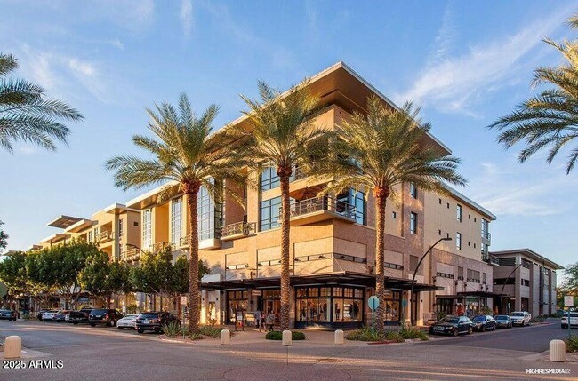 Foto del edificio - 15215 N Kierland Blvd