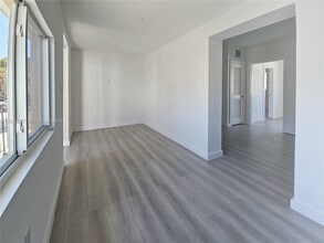 Building Photo - 2669 SW 9th St