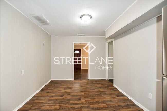 Building Photo - Charming 3 Bedroom Home in Garland, TX!!