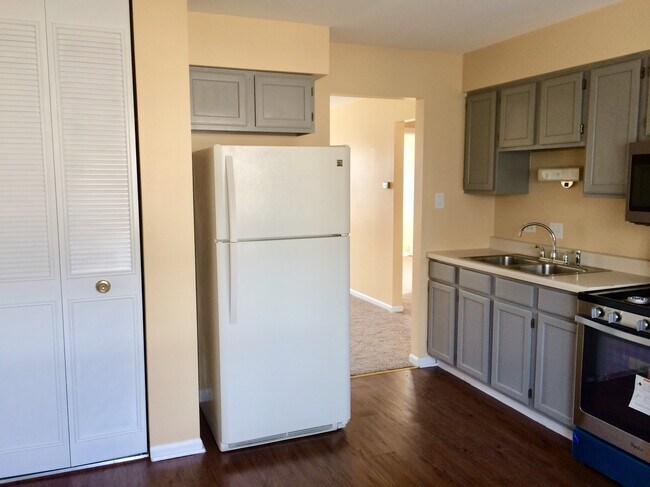 Foto del edificio - 7502 Country Ln