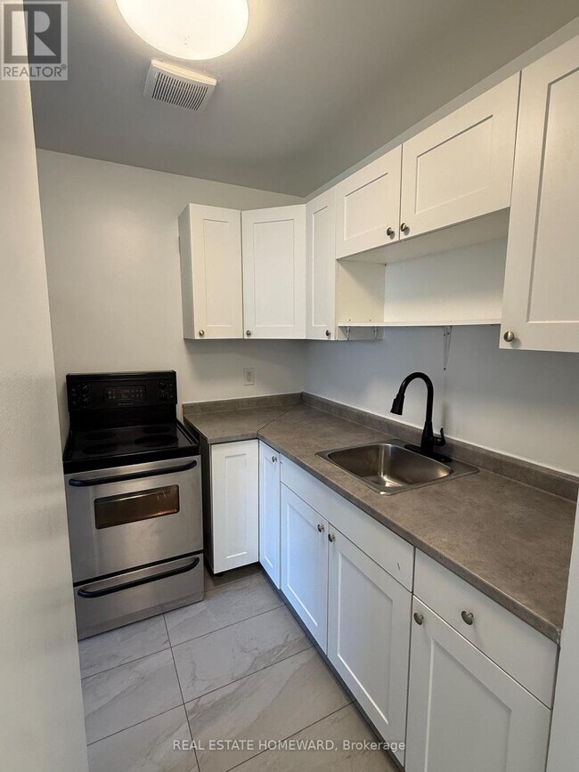 Photo du bâtiment - 158 Main St