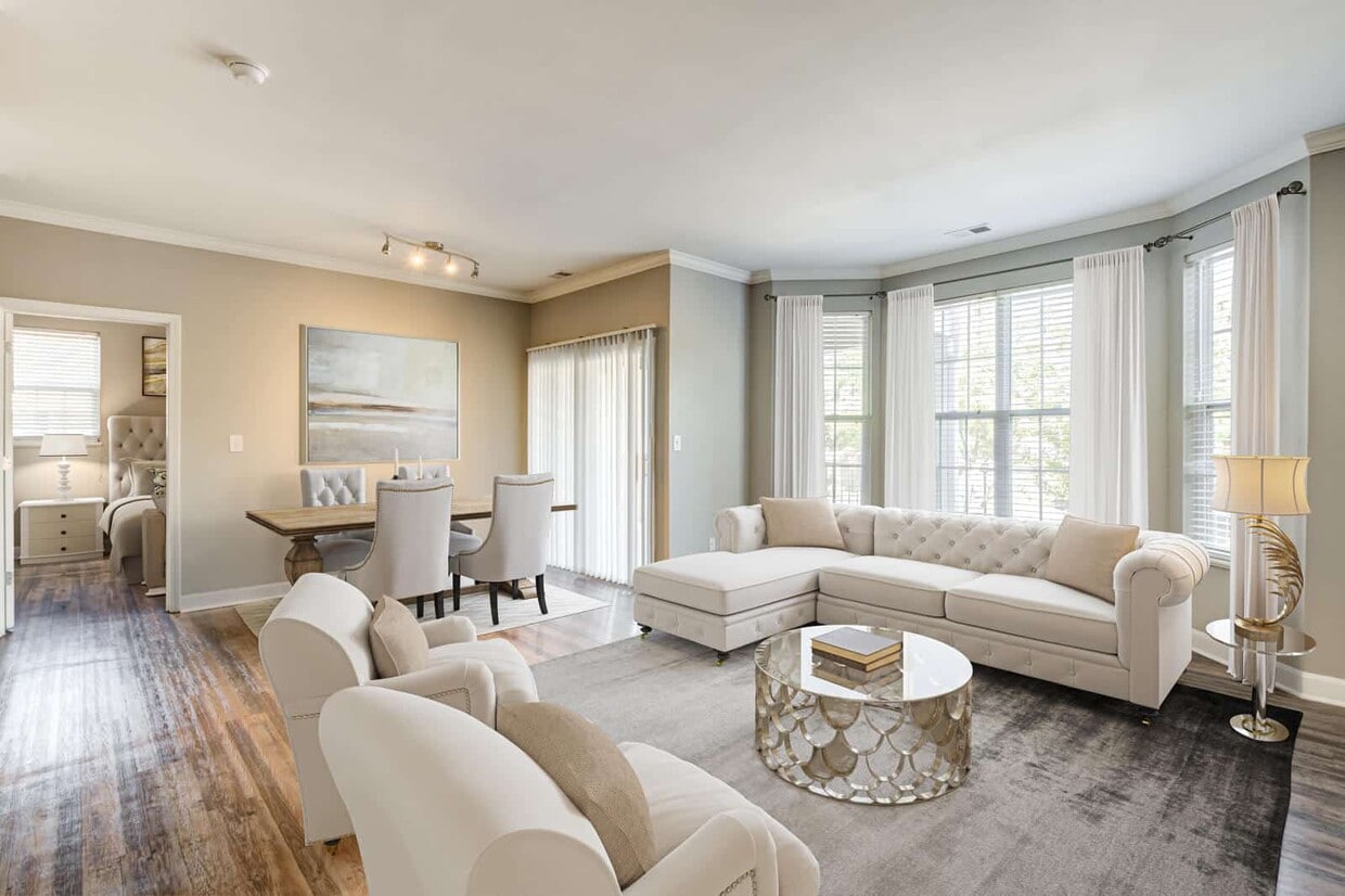 The Paddock at Eastpoint Apartments in Louisville, KY