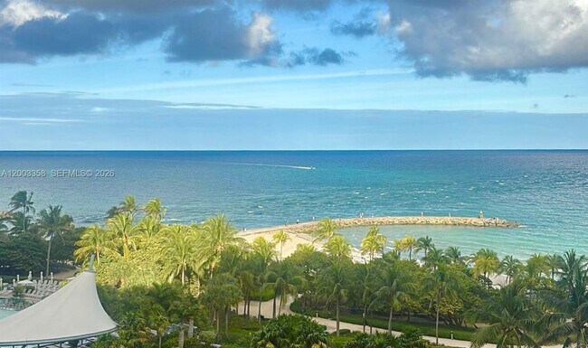 Foto del edificio - 10275 Collins Ave