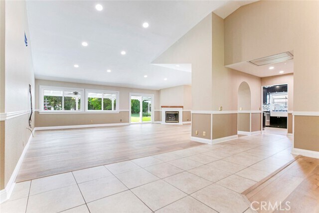 Building Photo - 10928 Meseta Dr