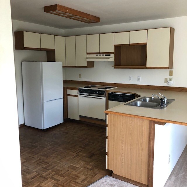 Foto del edificio - 8540 Stone Ave N