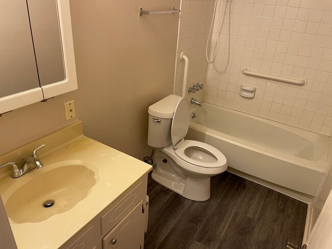 Building Photo - Updated West Shreveport Home