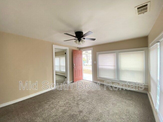 Foto del edificio - 4522 W 26th St