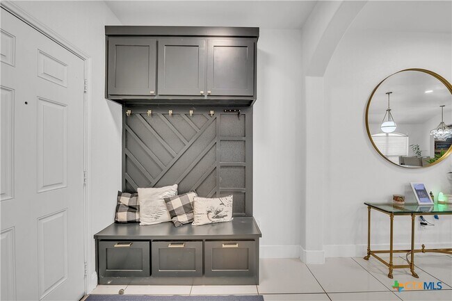 Foto del edificio - 5577 Perdita Dr