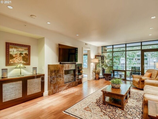 Building Photo - 311 NW 12th Ave