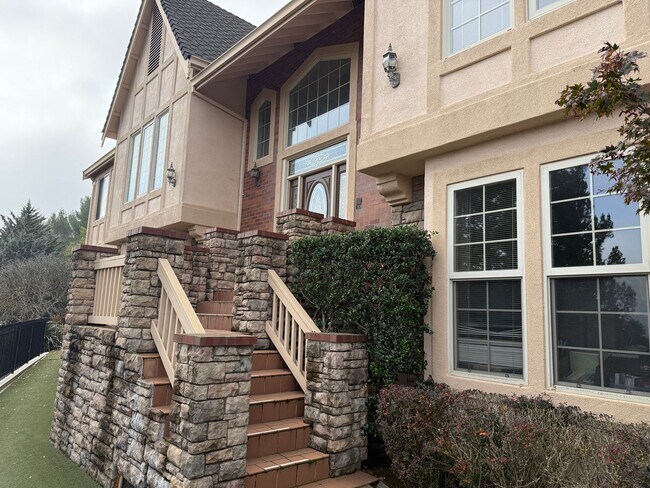 Foto del edificio - Morgan Hill Foothills Home