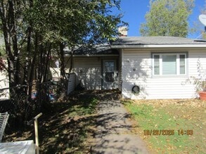 Building Photo - 1440 Grand Ave