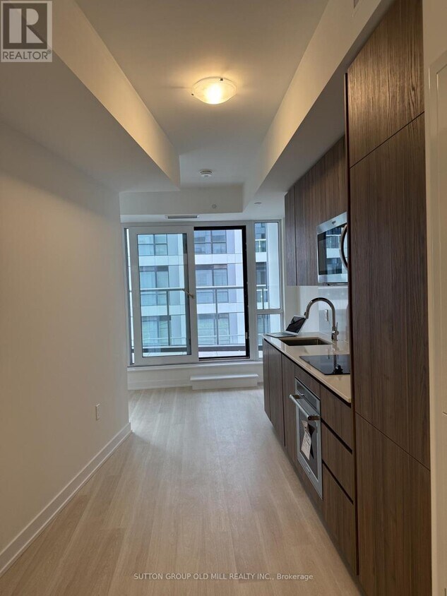 Photo principale - 15-415 Richardson St