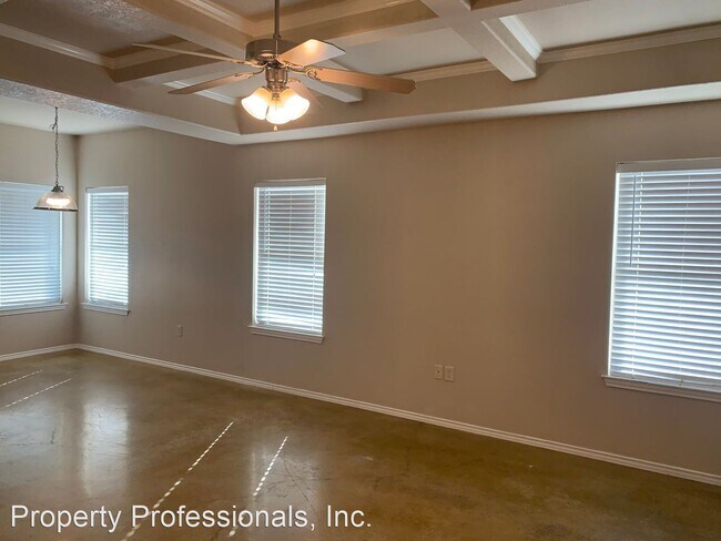 Building Photo - 3 br, 2.5 bath House - 1125 Brown Rock