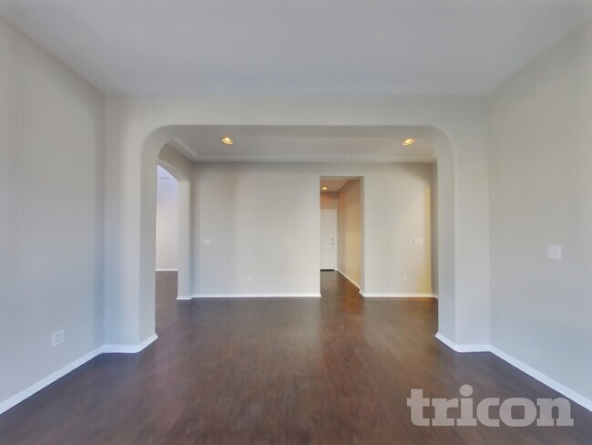 Building Photo - 43113 59th St W