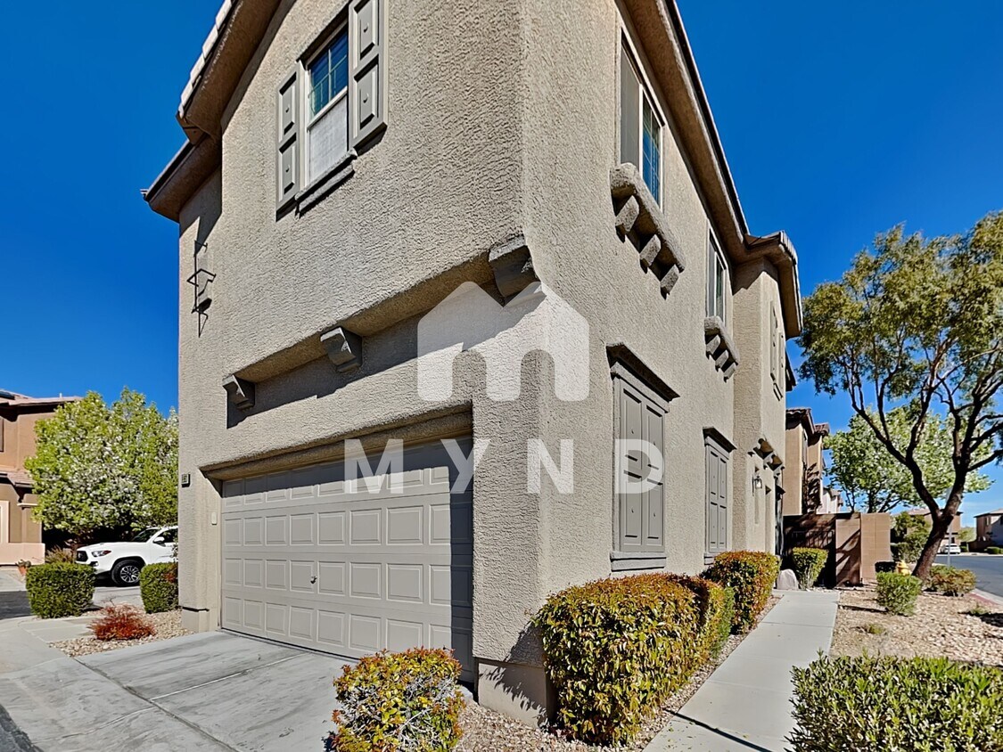 Primary Photo - 8993 Castledowns St