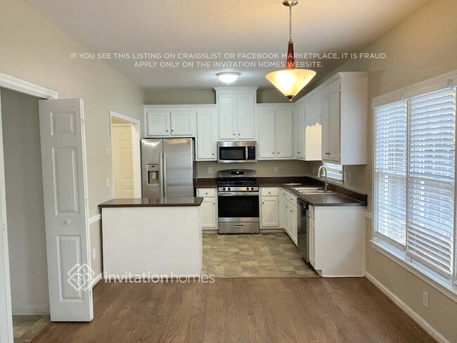 Foto del edificio - 7895 Wynfield Cir