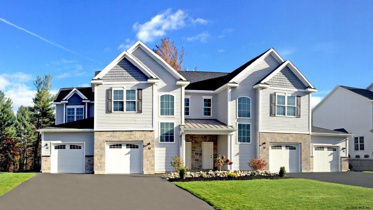 Primary Photo - 13 Ver Planck Ln