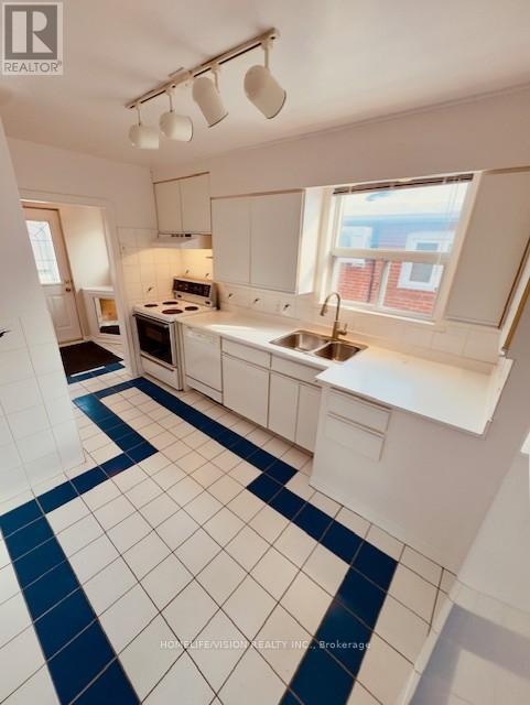 Photo du bâtiment - 110 Cedarcrest Blvd