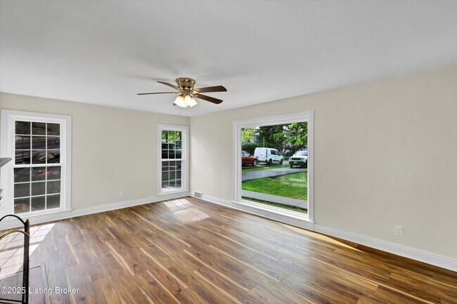 Foto del edificio - 7613 Norbourne Ave
