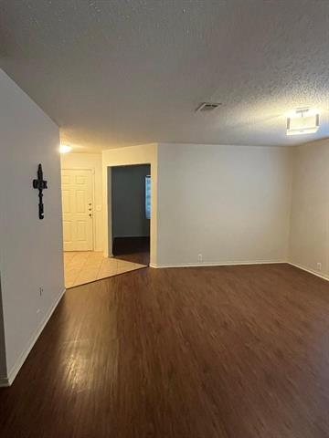 Building Photo - 4600 Merlot Dr