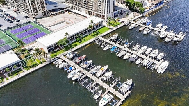 Photo - 1915 BRICKELL AVE Unit C1607 Apartment