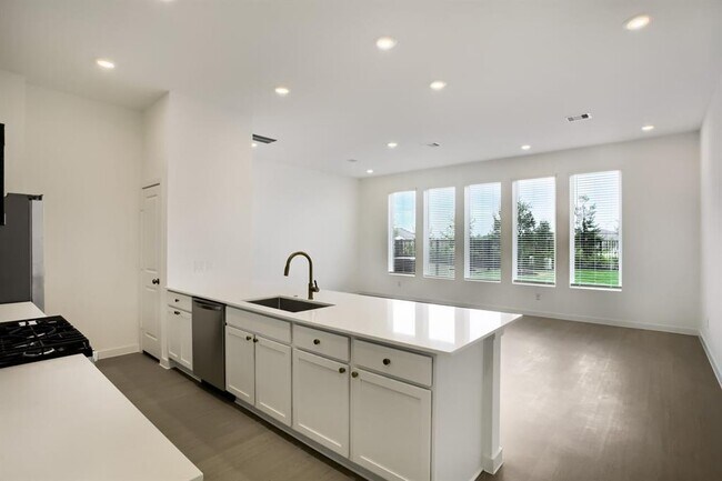 Foto del edificio - 12623 Blue Catfish Ln