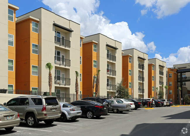 Plaza Apartments Orlando