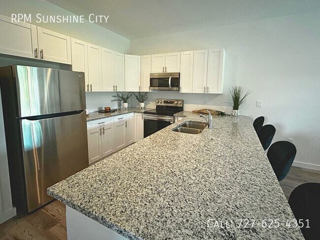 Foto del edificio - Modern Living Redefined: Luxury Duplexes i...