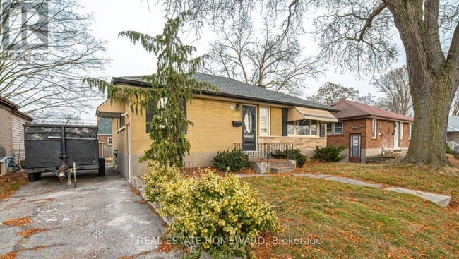 Building Photo - 668 Harold Dr