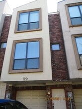 Building Photo - 122 E Nemo St