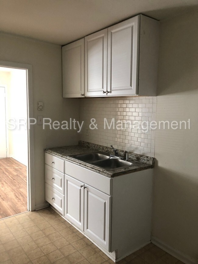 Foto del edificio - 2702 Pitts Dr