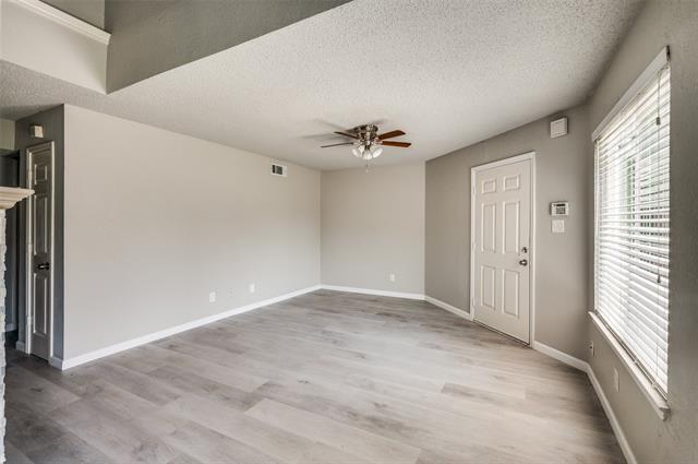 Foto del edificio - 1704 Baird Farm Cir