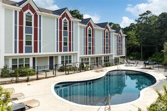Building Photo - 3730 Boettcher Dr