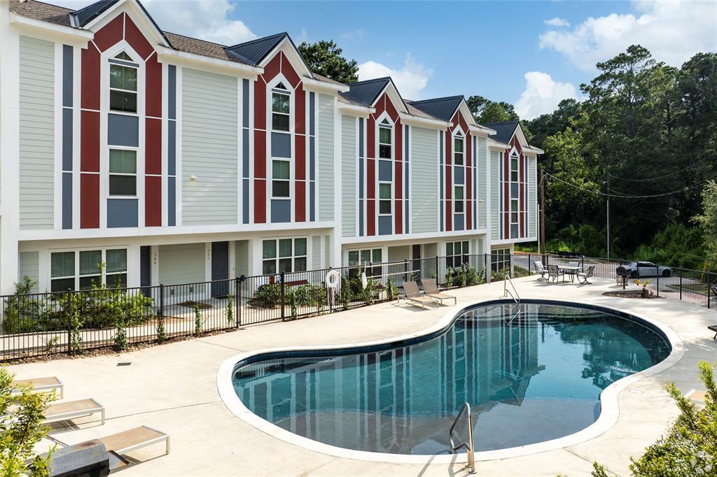 Foto principal - 3730 Boettcher Dr