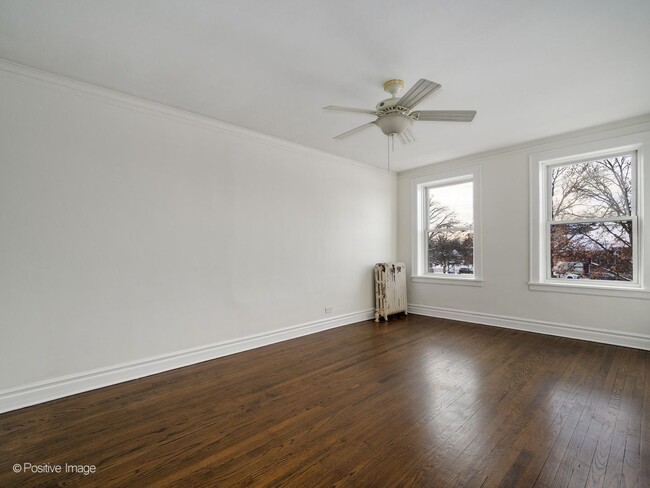 Building Photo - 133-143 Vine Ave