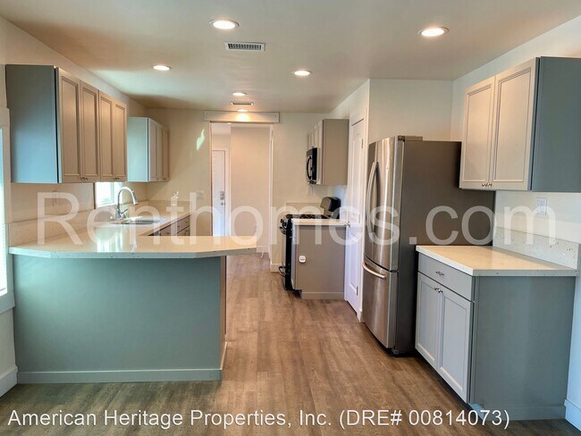 Building Photo - 3 br, 2 bath House - 1110 Buena Vista Way