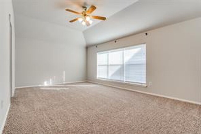 Foto del edificio - Large 4 bedroom home Lewisville ISD!