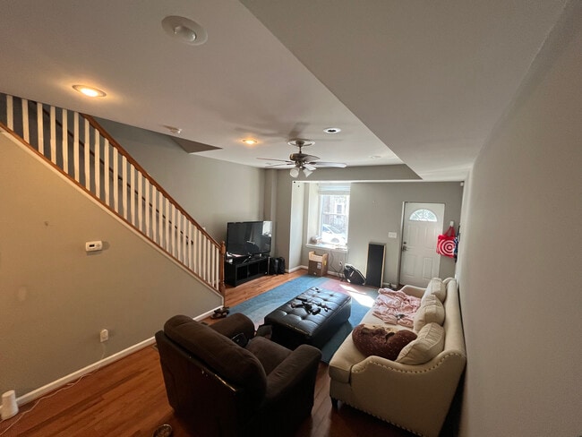 Building Photo - 112 Seville St