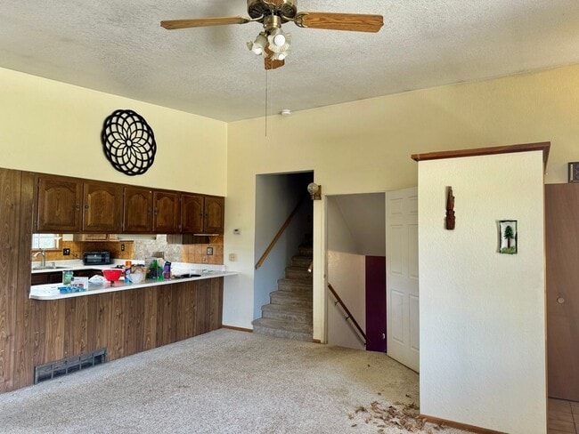 Building Photo - 3 Bed, 2 Bath Home in Florence w Spacious Yard!