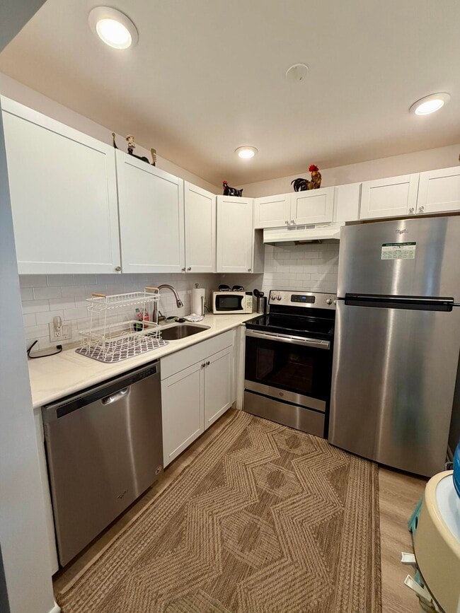 Building Photo - 132 Preston Way