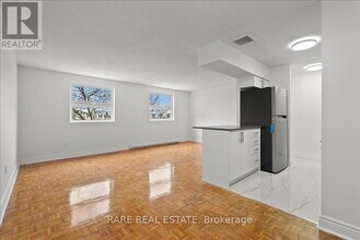 Building Photo - 7555 Goreway Dr