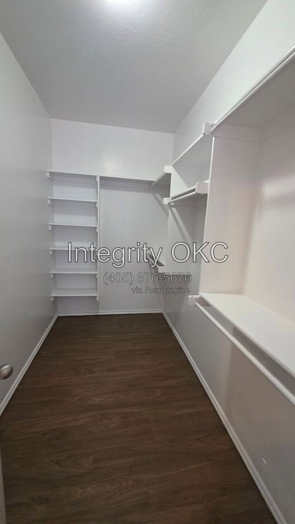 Building Photo - 1503 Tahoe Ln