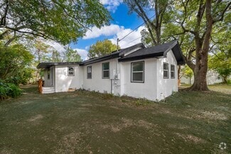 Building Photo - 613 Citrus St