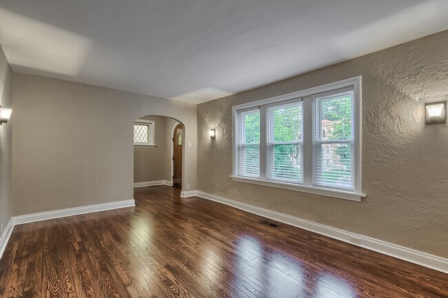 Foto del edificio - Pink Pony Club