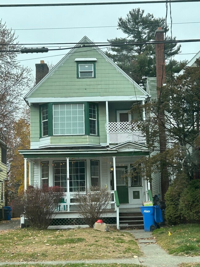 Foto del edificio - 18 N Allen St