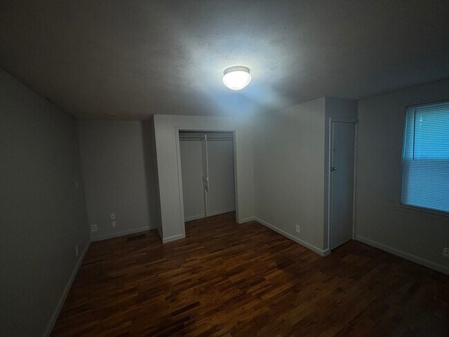 Foto del edificio - 1214 E 9th Ave